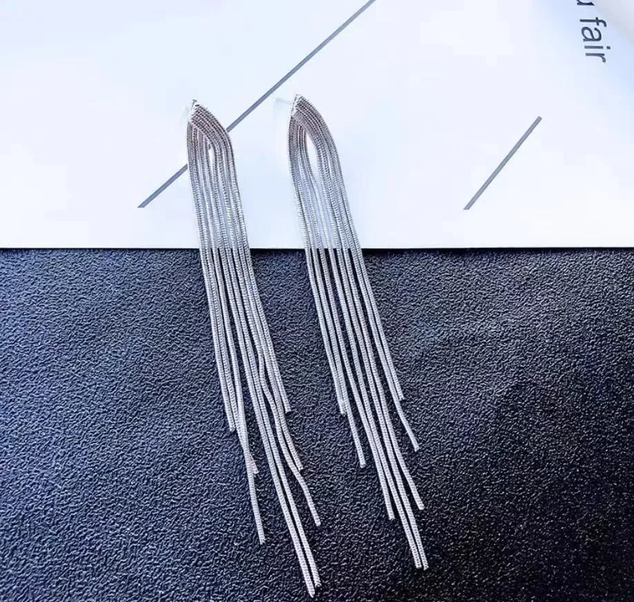 Gold Color Light Luxury Long Tassel Hoop Earrings Female Temperament Love Heart Dangle Earrings Handmade Jewelry Wedding Gift